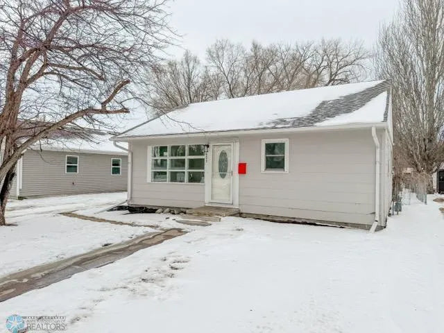 605 20th Street, Moorhead, MN 56560