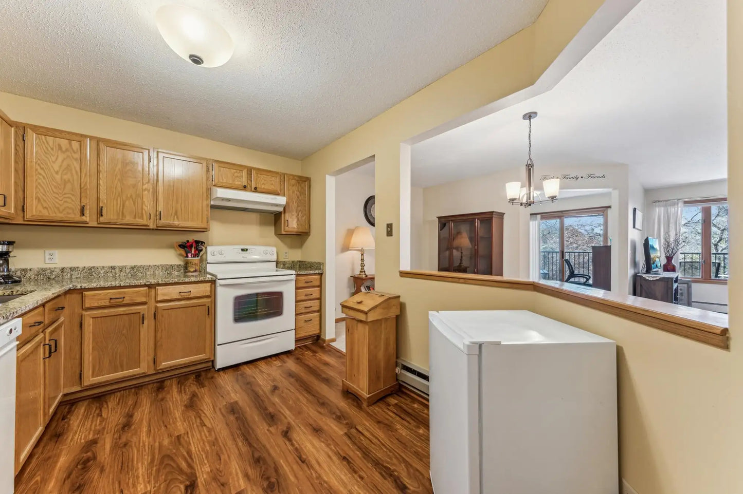 8031 Xerxes Avenue, Bloomington, MN 55431