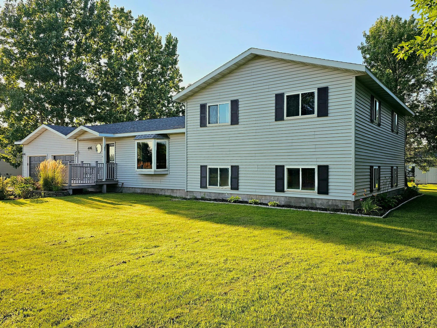 625 6th St , Perham, MN 56573