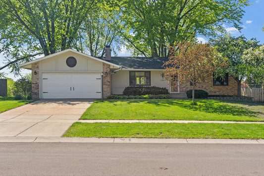 13621 Fairlawn Avenue, Apple Valley, MN 55124