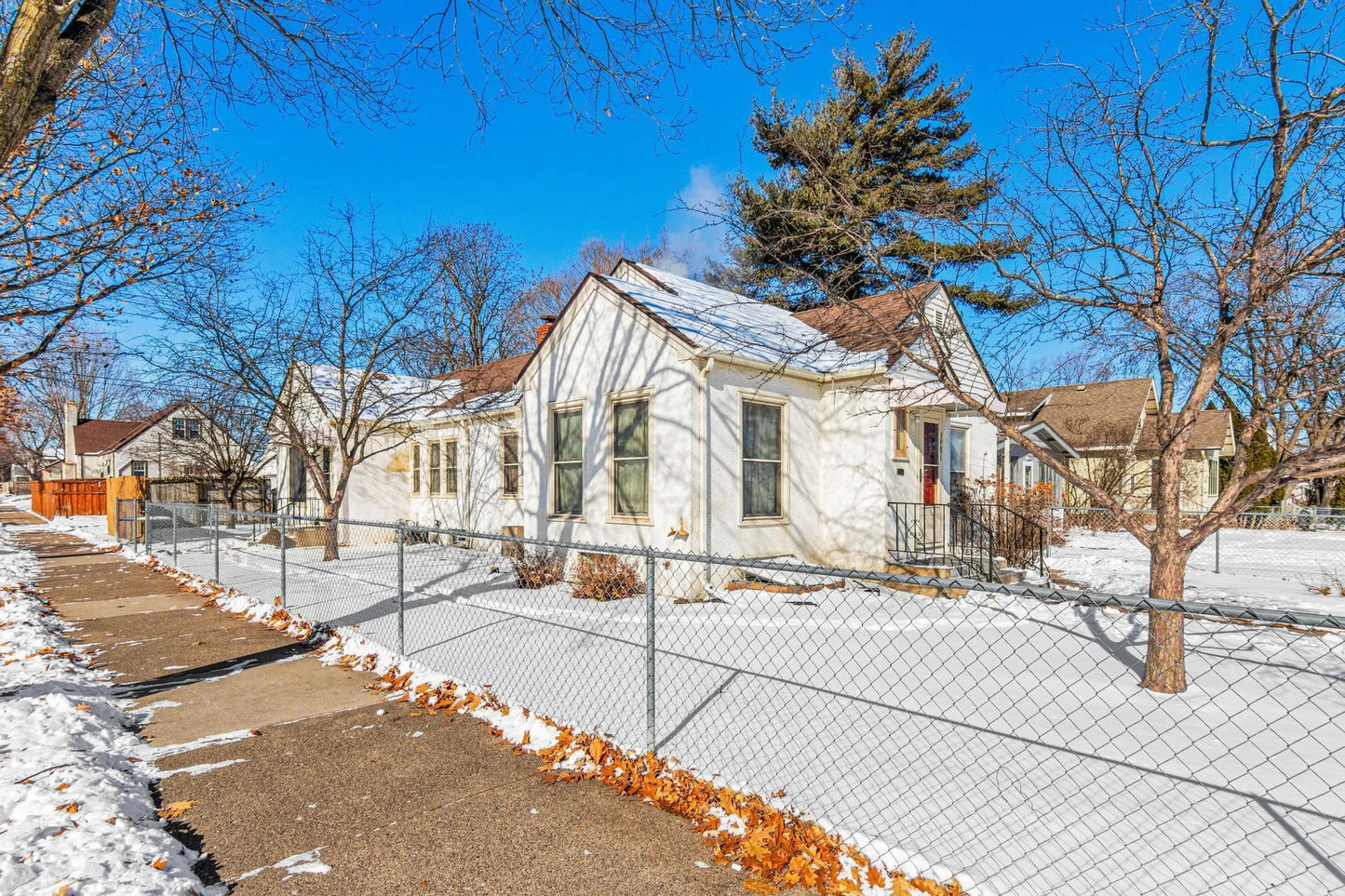 3901 Thomas Avenue, Minneapolis, MN 55412