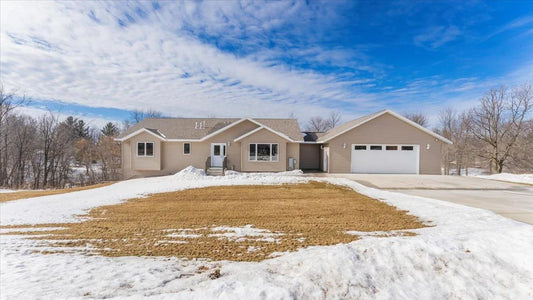 9032 Breezy Circle, Alexandria, MN 56308