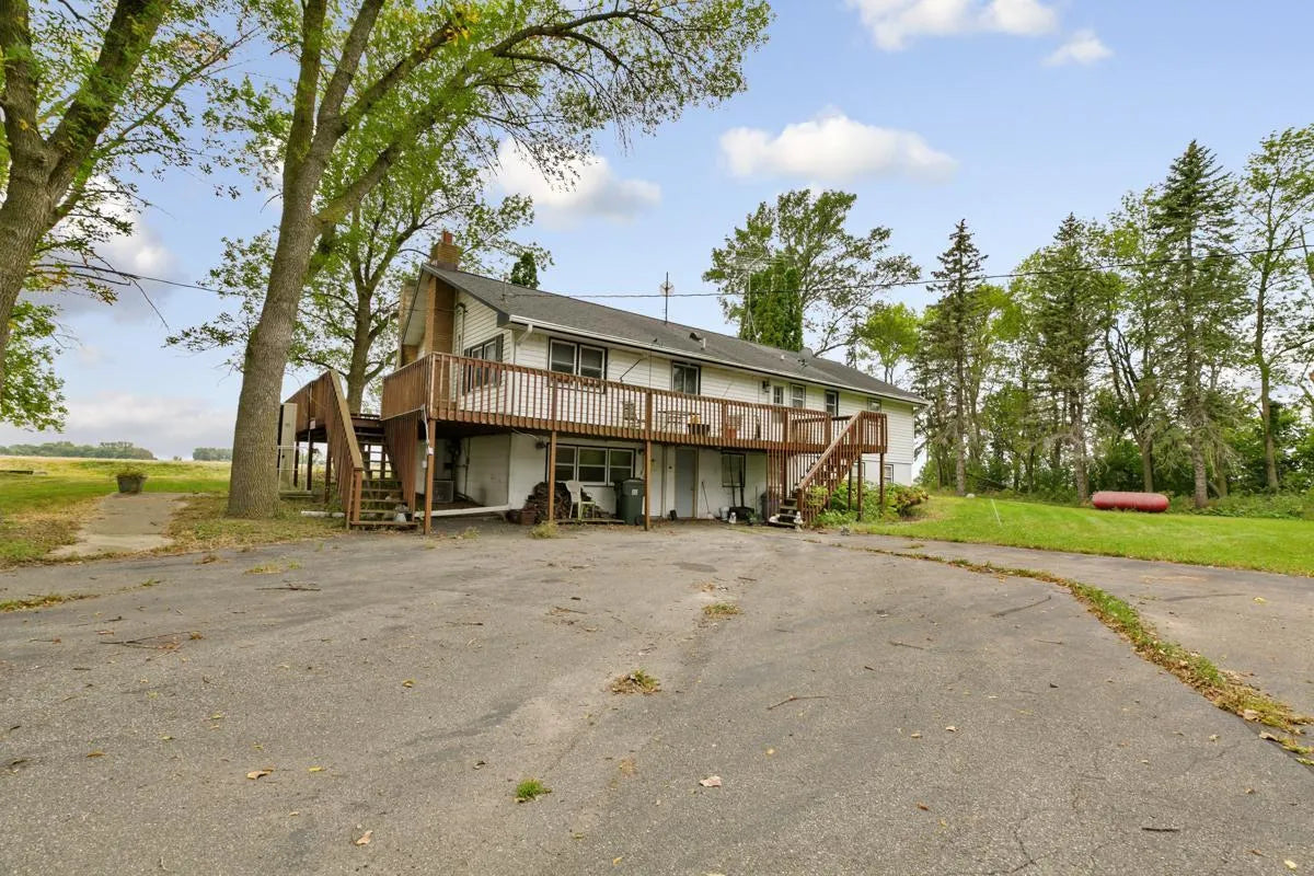 44650 State Highway 19 , Gaylord, MN 55334