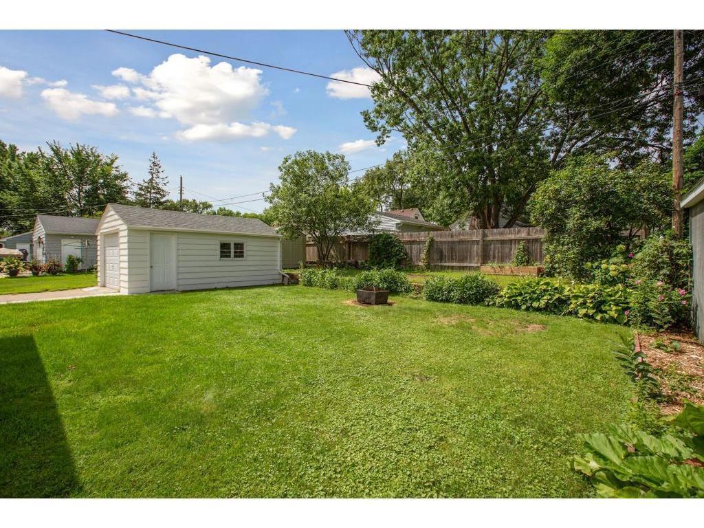 4225 Grimes Avenue, Robbinsdale, MN 55422