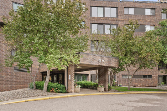 2275 Youngman Avenue, Saint Paul, MN 55116
