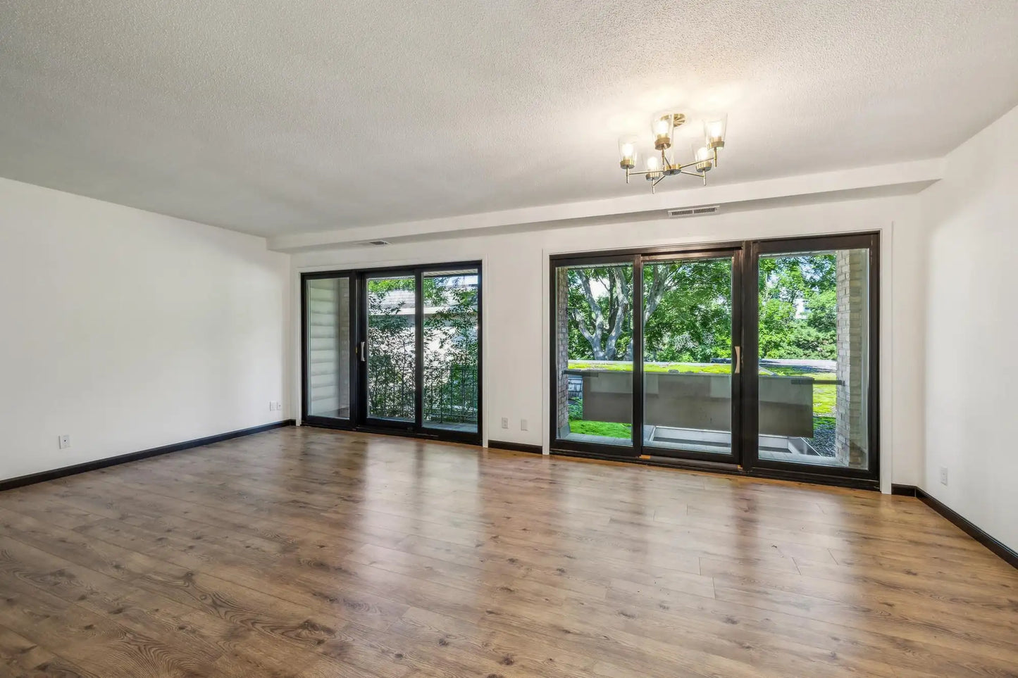 6417 Colony Way, Edina, MN 55435