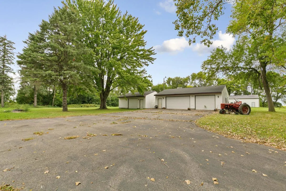 44650 State Highway 19 , Gaylord, MN 55334