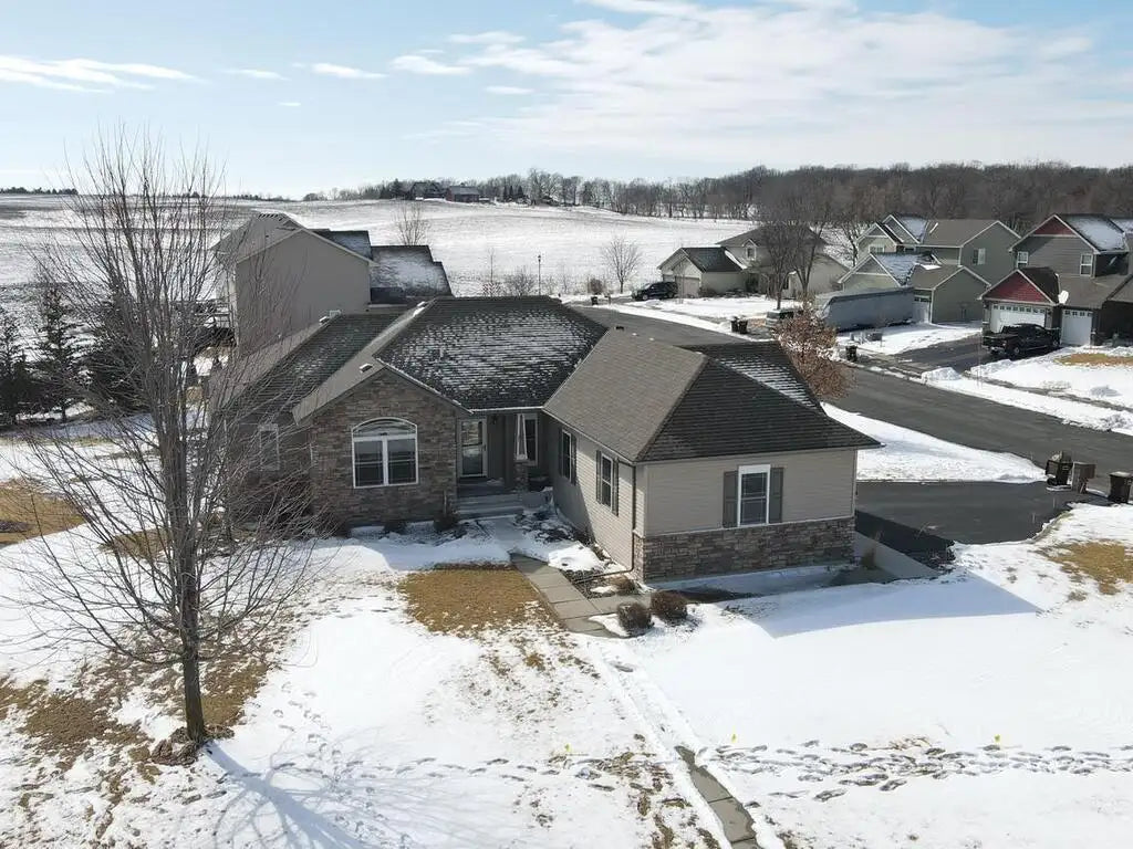 495 Riverview Road, Delano, MN 55328