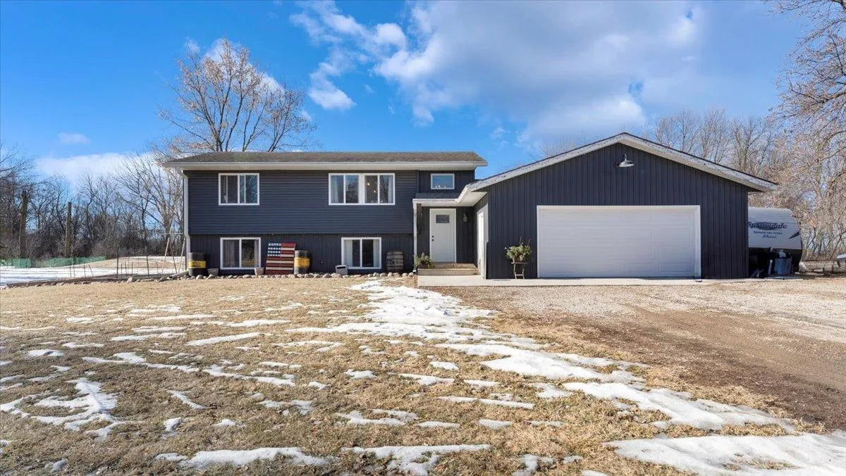 21135 Kale Drive, Silver Lake, MN 55381