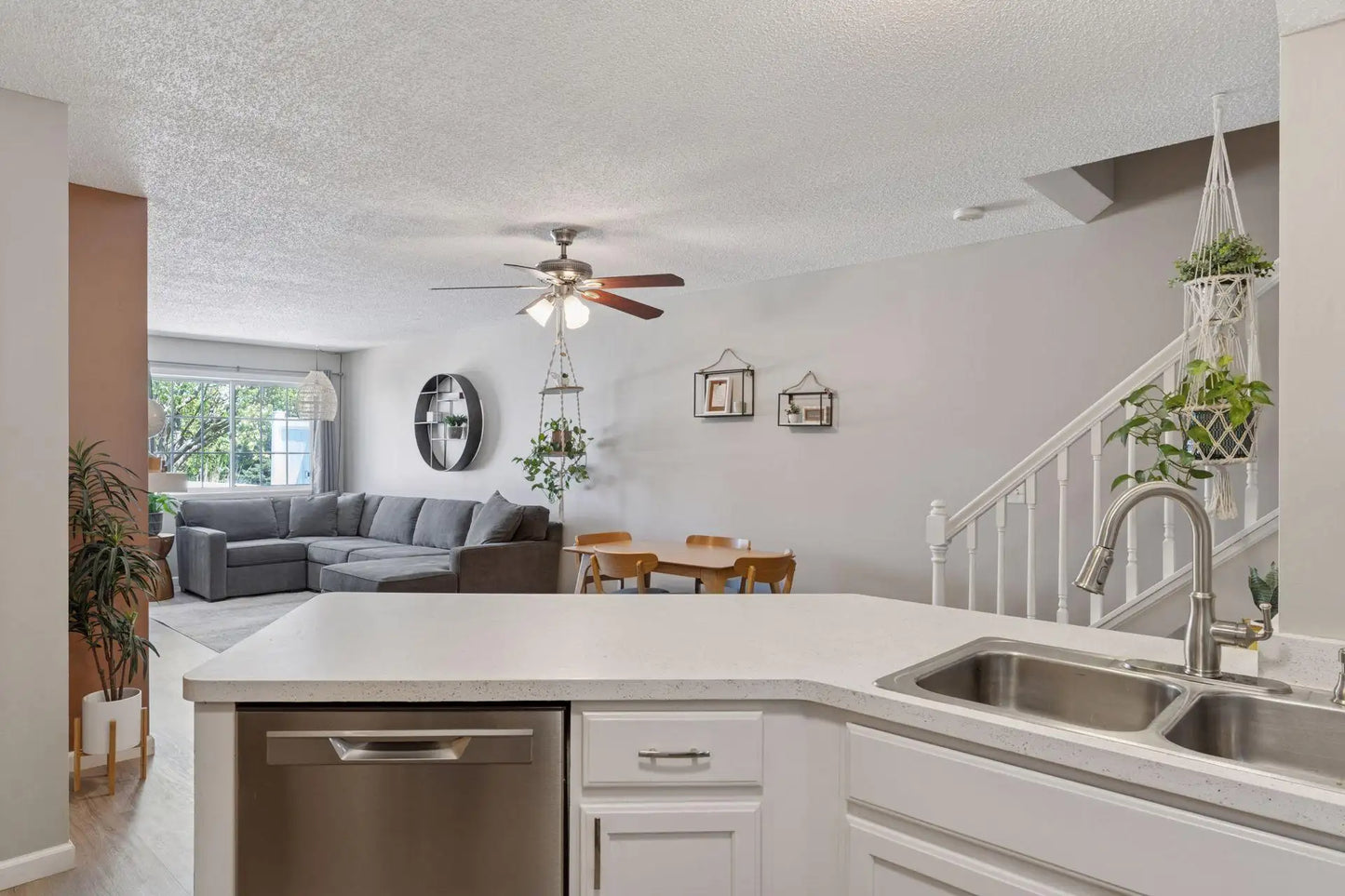17516 Gillette Way, Lakeville, MN 55044