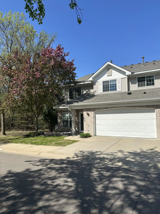 10100 Bridgehill Terrace, Eden Prairie, MN 55347