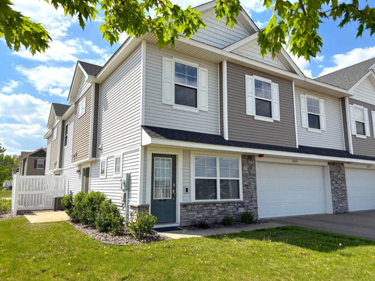 8067 Abercrombie Lane, Woodbury, MN 55129