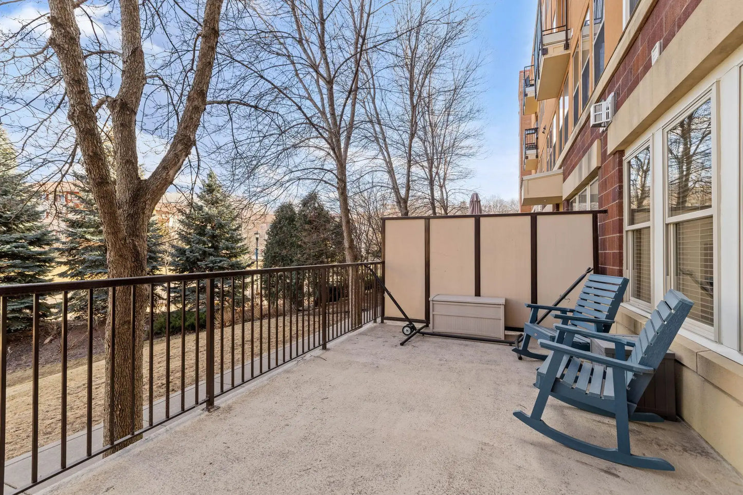 150 Burnsville Parkway, Burnsville, MN 55337