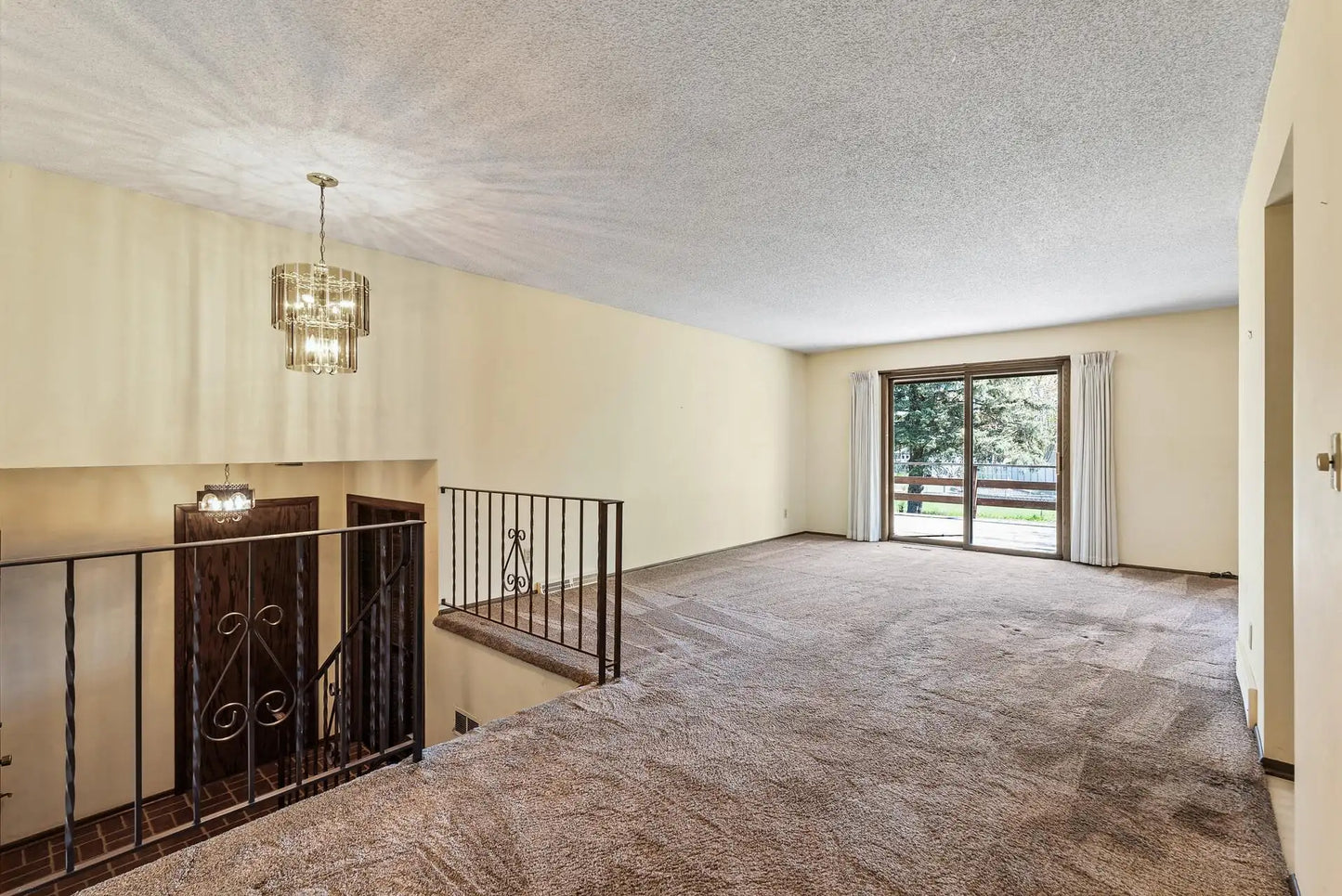 10074 Pilgrim Way, Maple Grove, MN 55369
