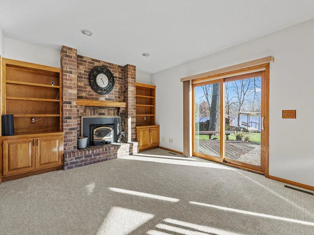 6988 Shadow Lake Drive, Lino Lakes, MN 55014