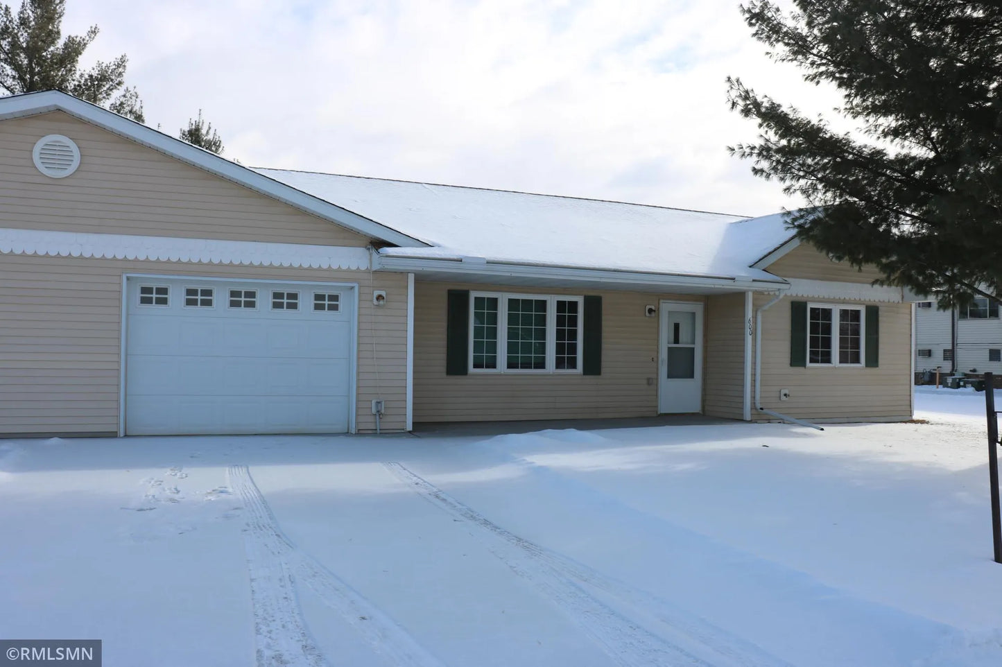 600 4th Street, Pine City, MN 55063