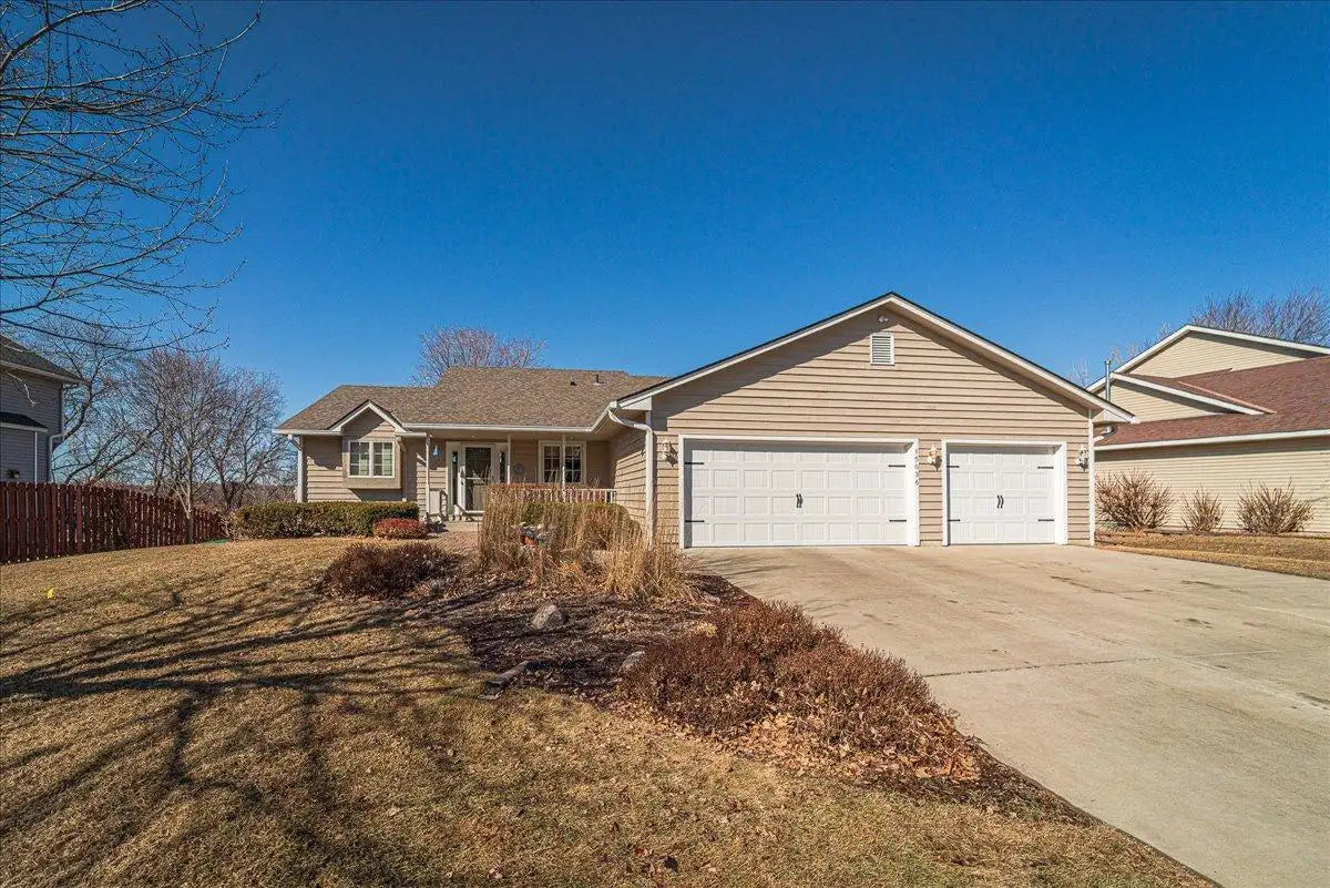 15036 Manitou Road, Prior Lake, MN 55372