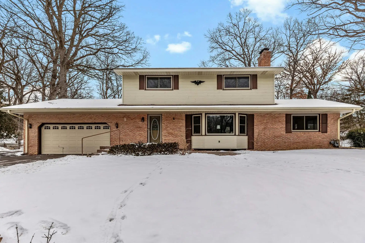 6923 Castle Lane, Eden Prairie, MN 55346