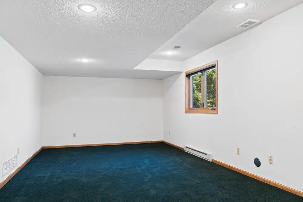 3662 Wescott Hills Drive, Eagan, MN 55123