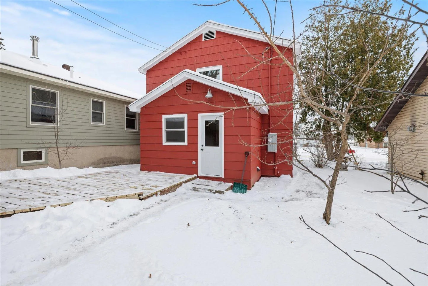 14 James Street, Ely, MN 55731