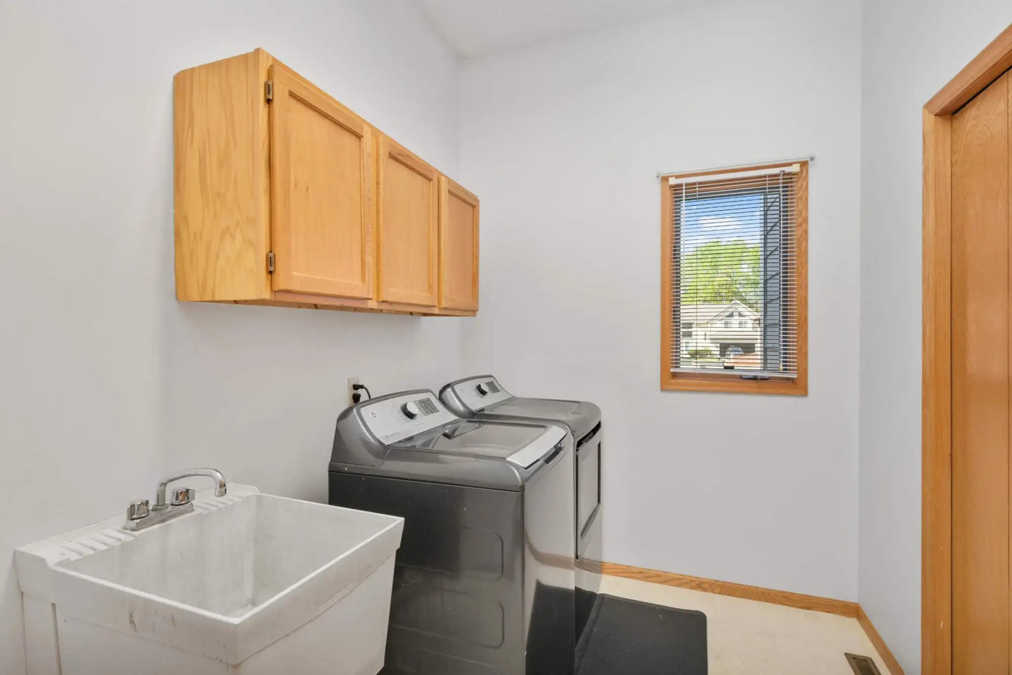12625 Tiffany Court, Burnsville, MN 55337
