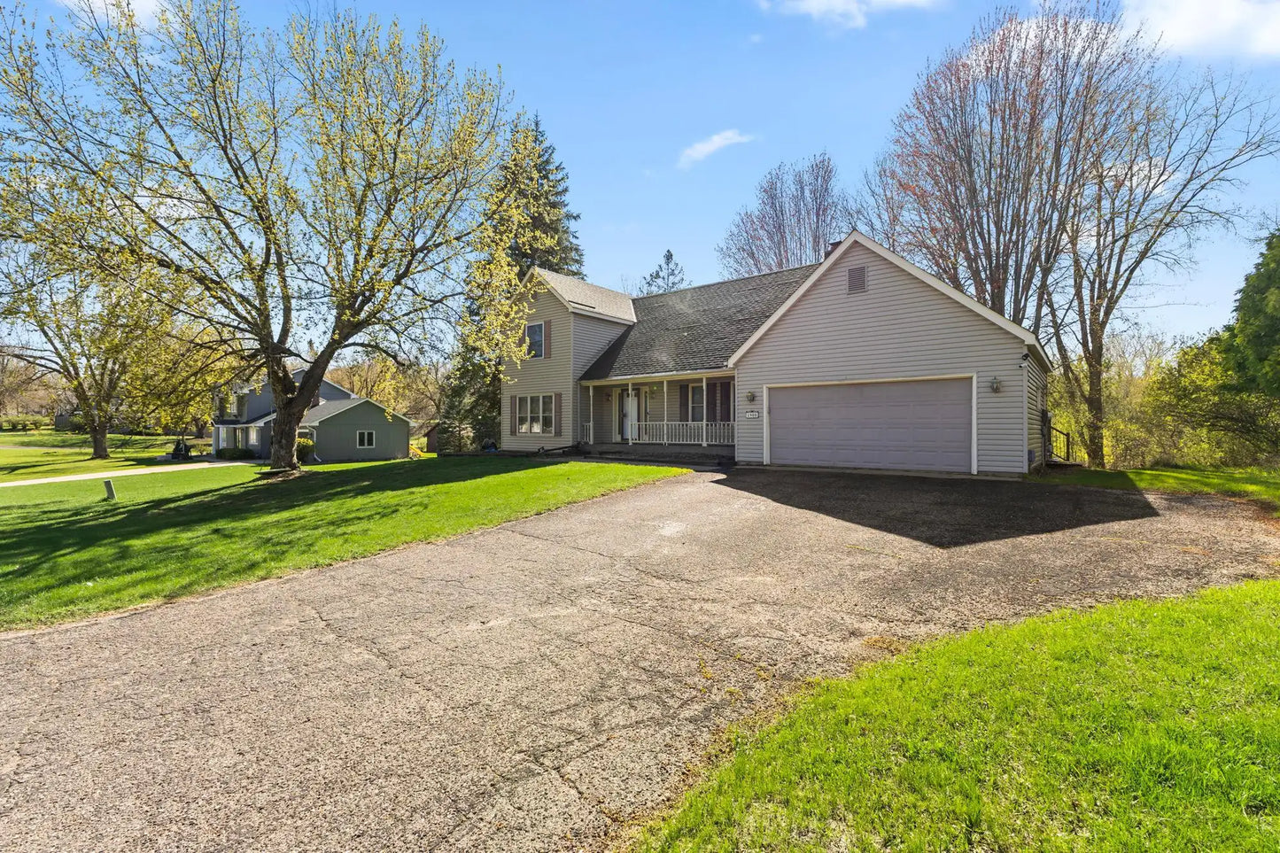 1900 Vernon Drive, Minnetonka, MN 55305