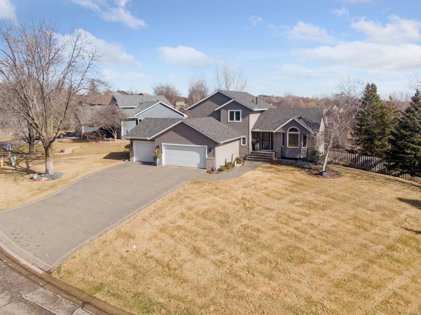 5435 Vinewood Lane, Plymouth, MN 55442