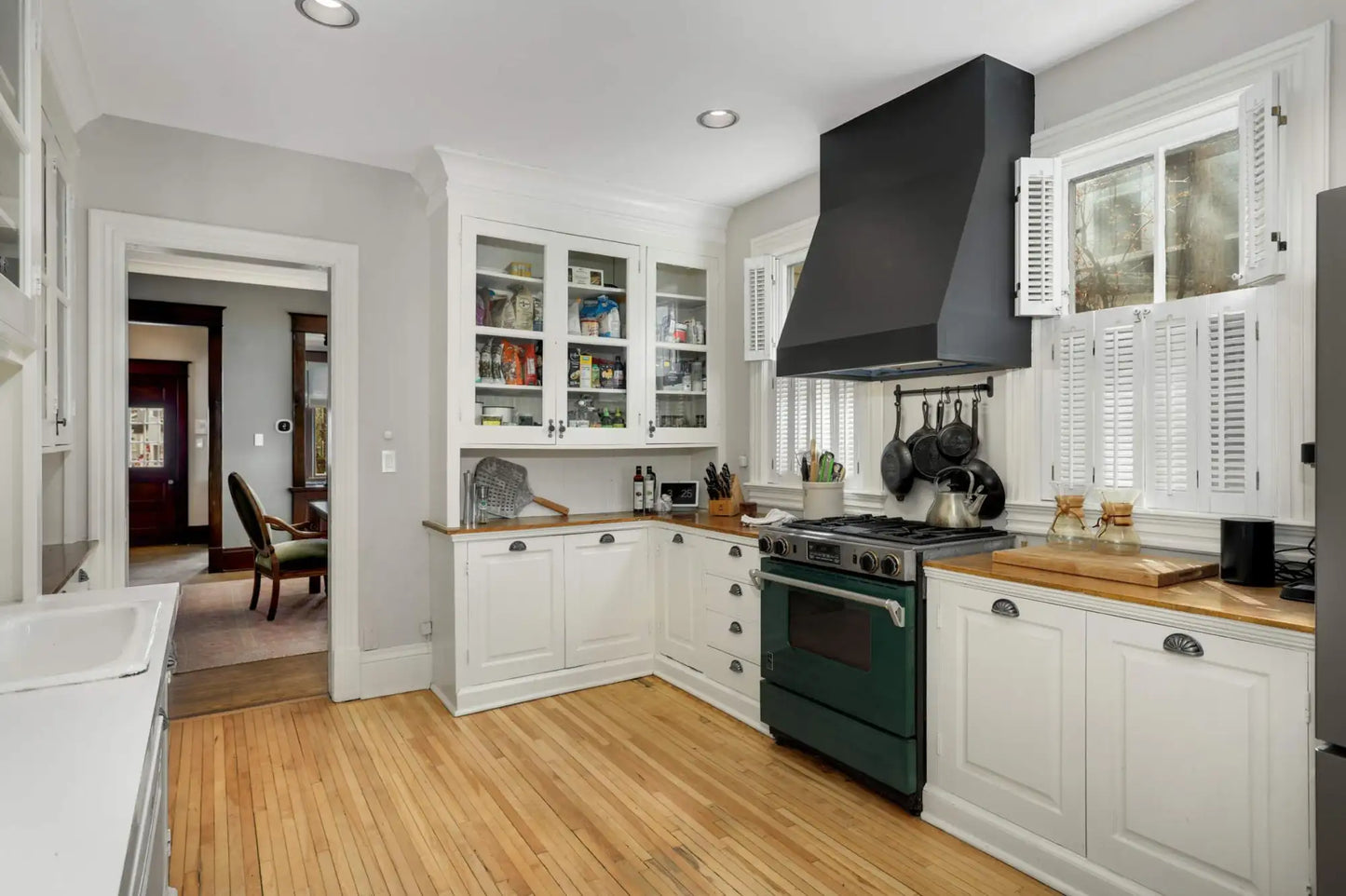 553 Ashland Avenue, Saint Paul, MN 55102