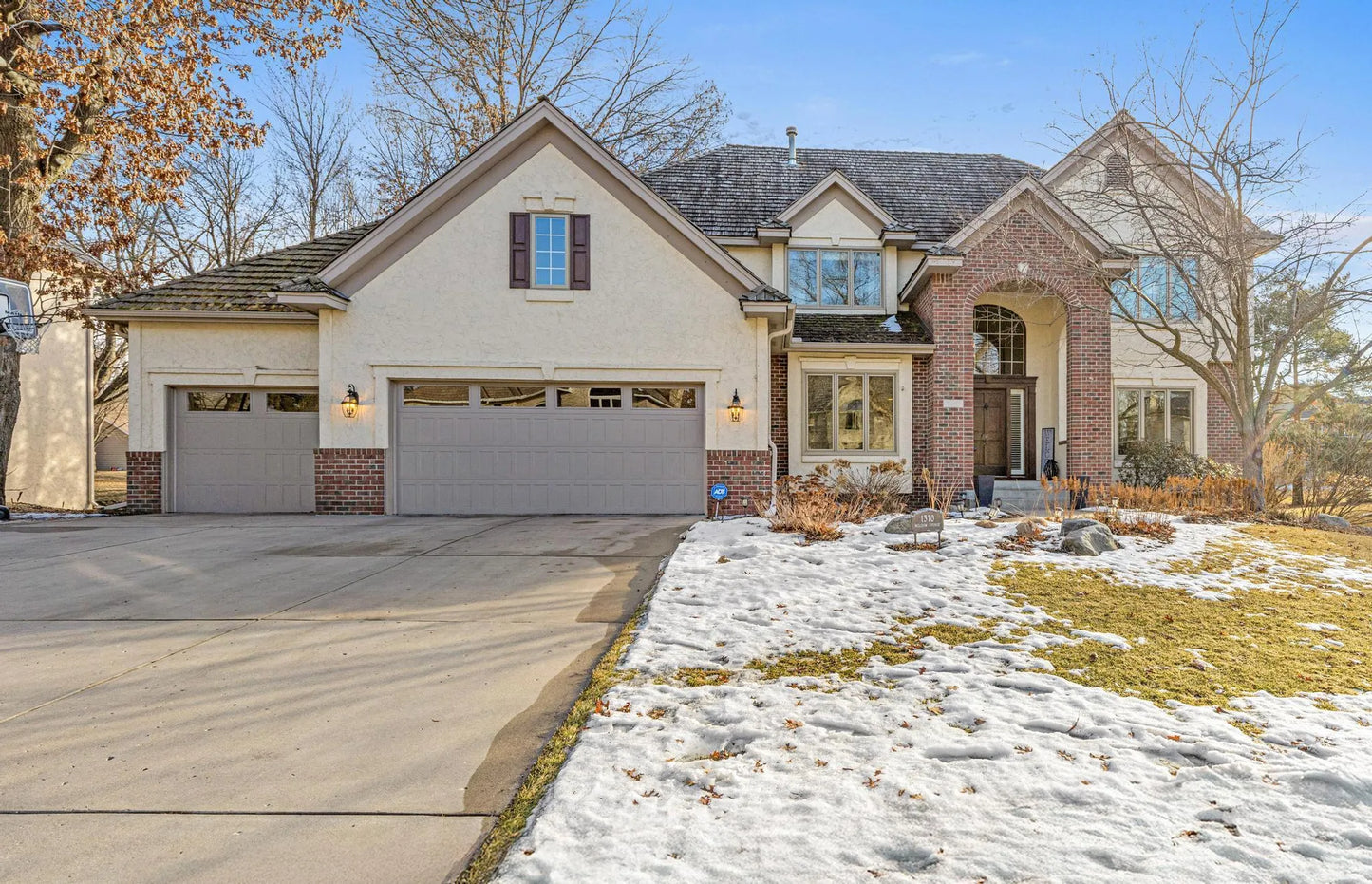 1370 Meadow Avenue, Shoreview, MN 55126