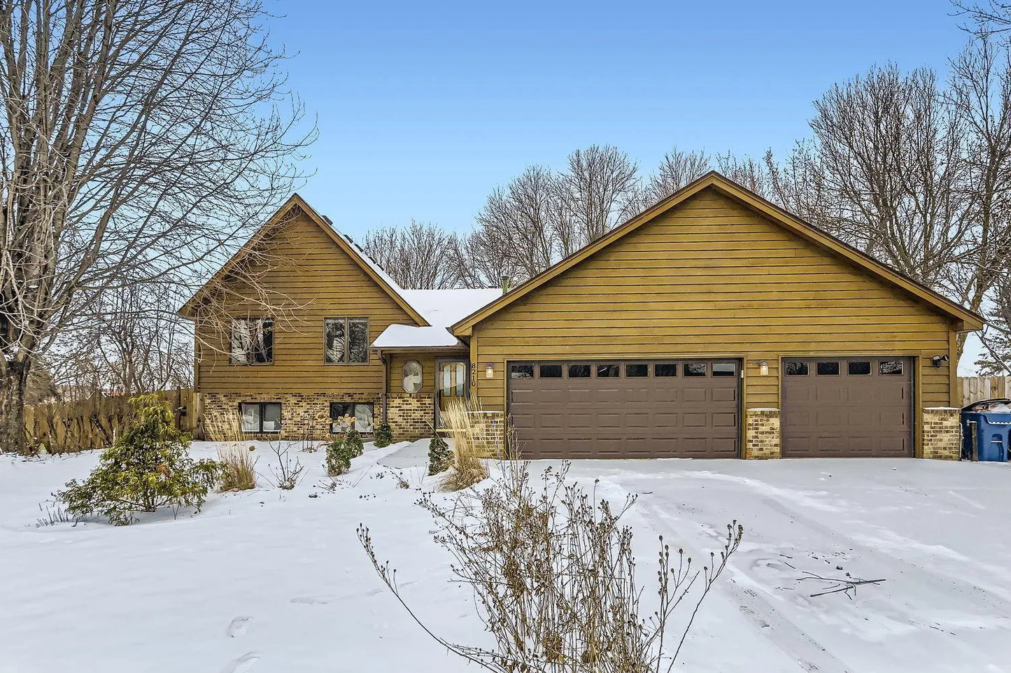 8210 208th Street, Lakeville, MN 55044