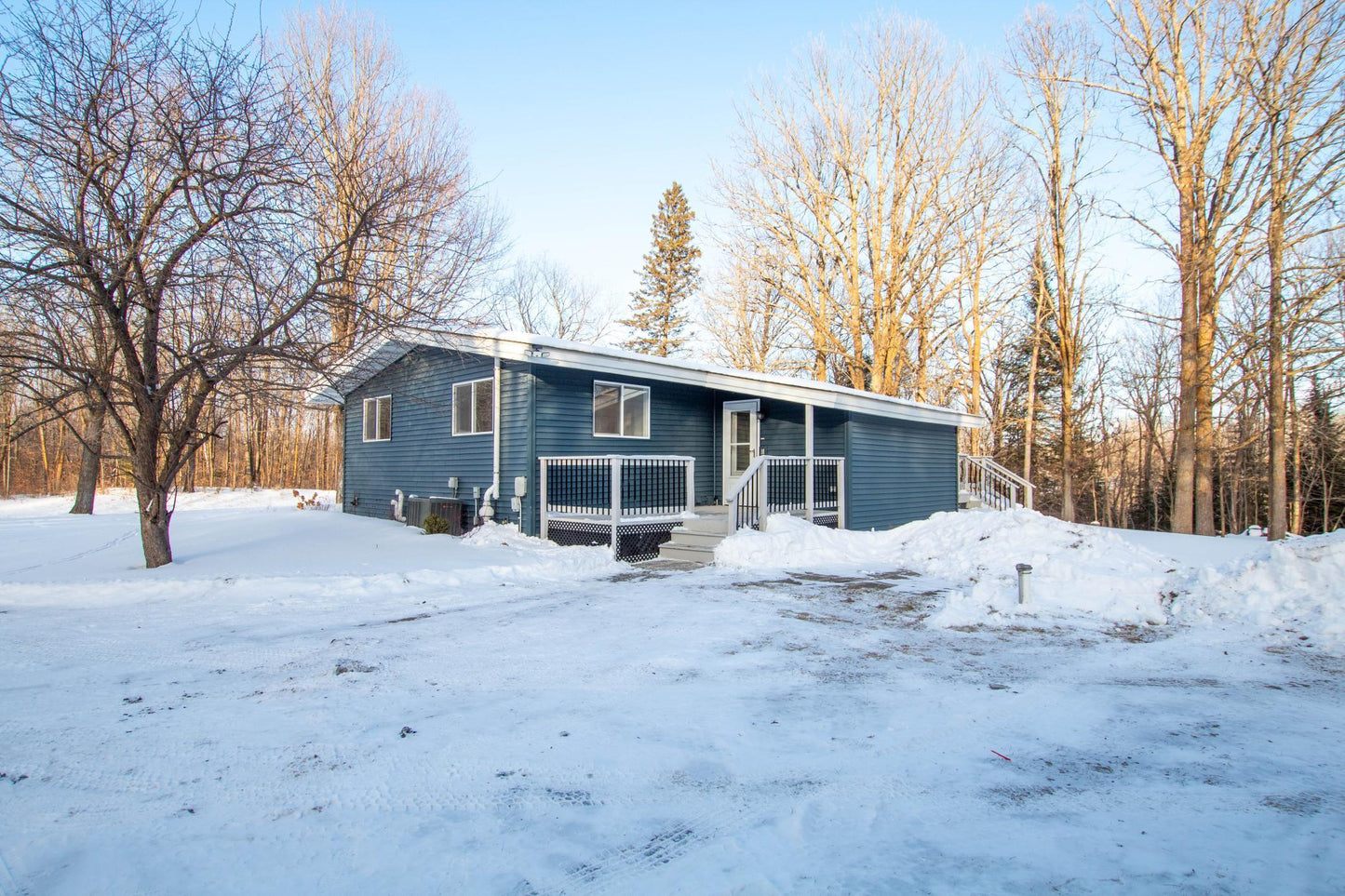 10322 Knappen Hill Road, Bemidji, MN 56601