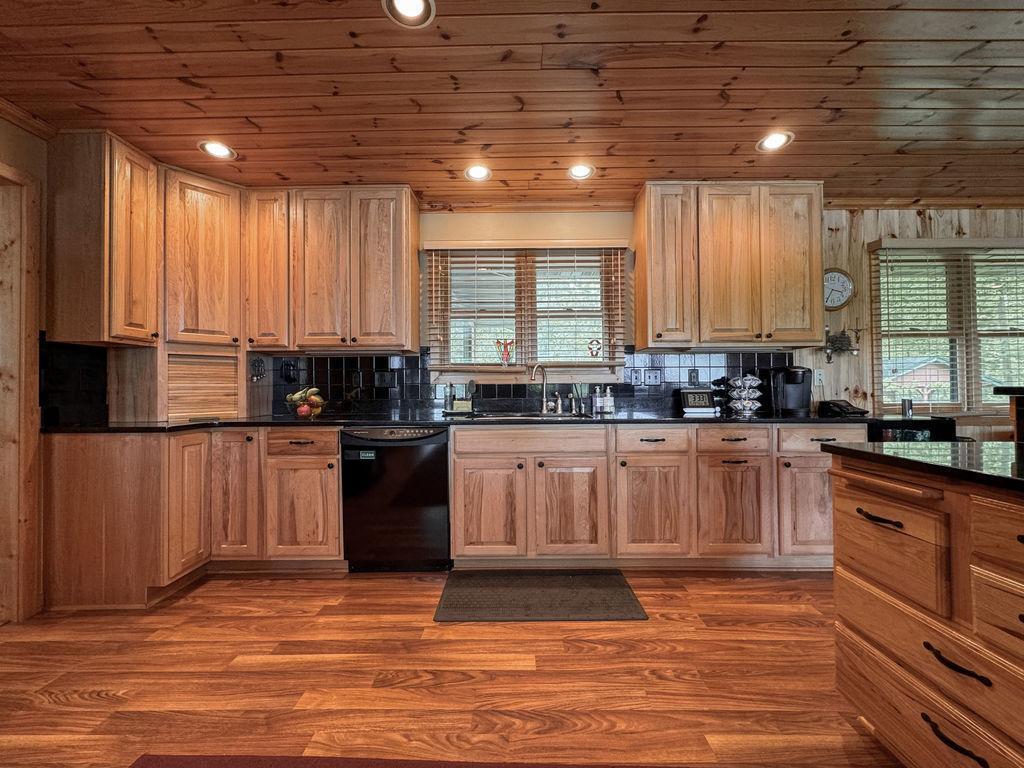 7310 Moose Lake Road, Moose Lake Twp, MN 56630