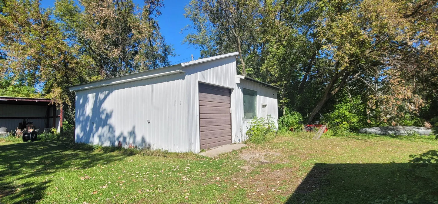 215 2nd Street, Braham, MN 55006