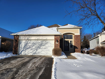 2651 Oak Ridge Trail, Woodbury, MN 55125