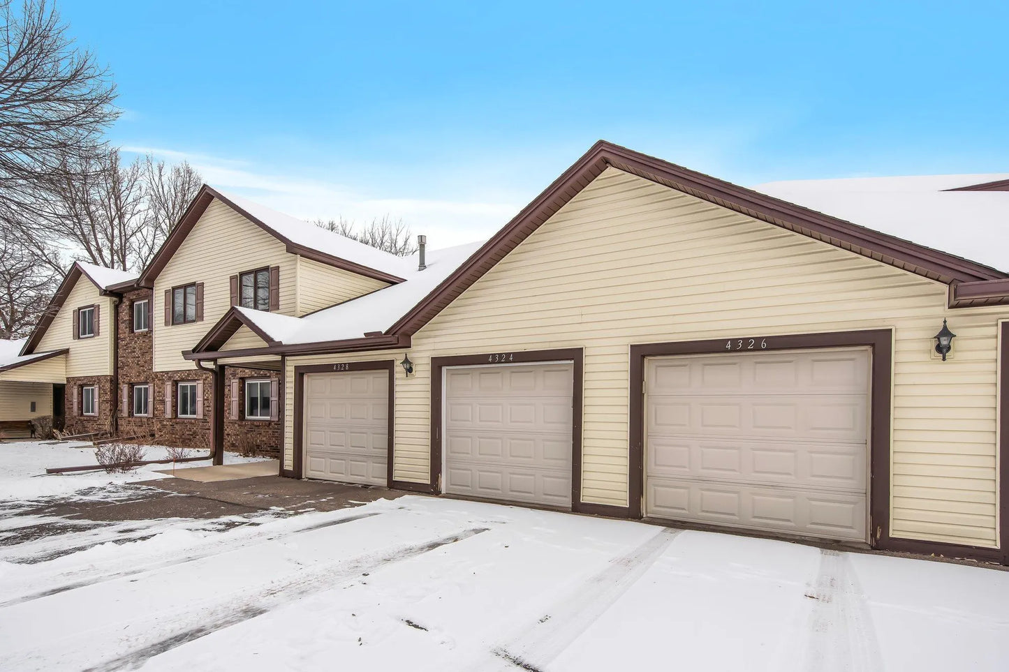 4326 Evergreen Drive, Vadnais Heights, MN 55127