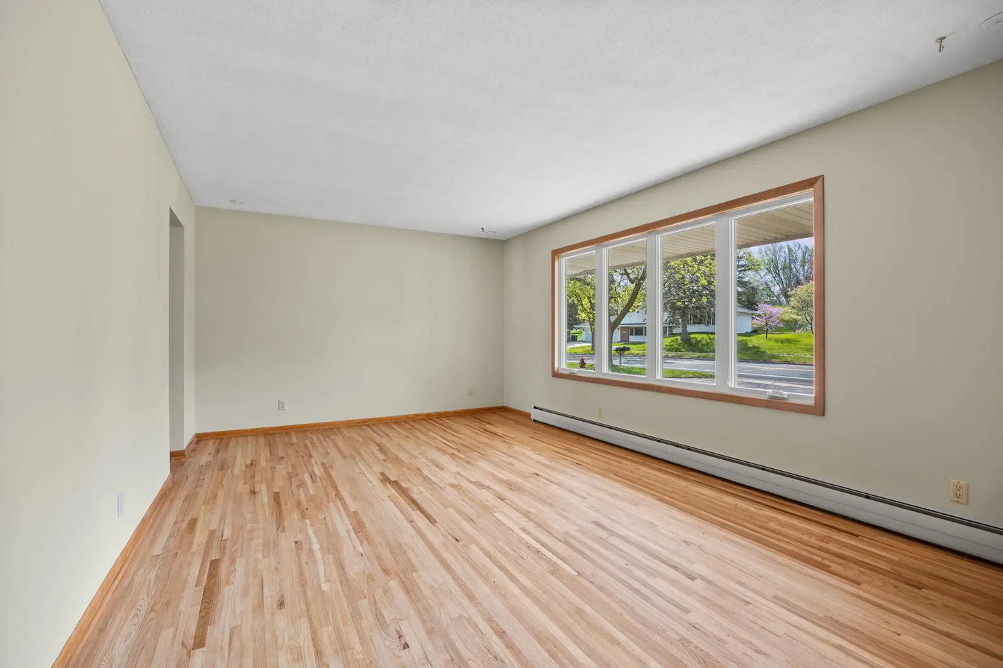 2604 River Hills Drive, Burnsville, MN 55337