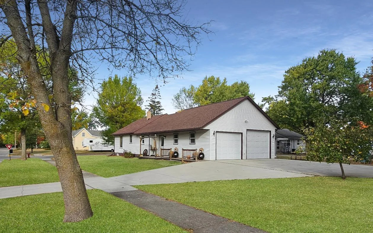 404 Eaton Avenue, Fosston, MN 56542