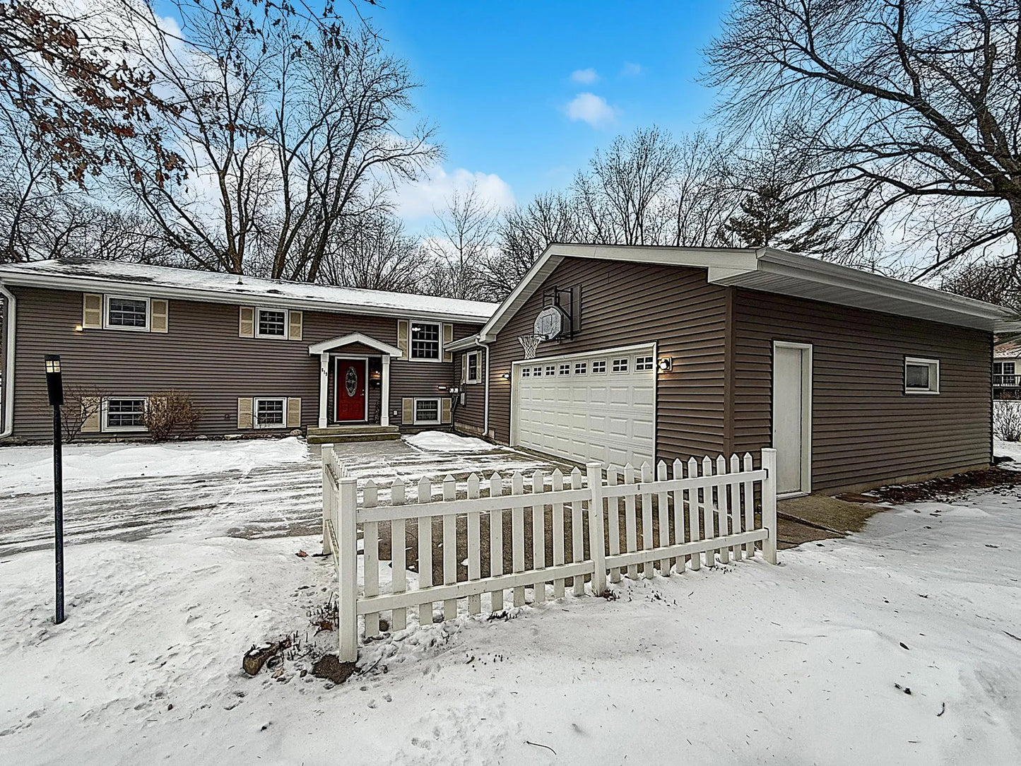 619 10th Street, Montevideo, MN 56265