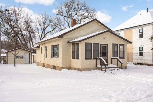 541 Lincoln Avenue, South Haven, MN 55382