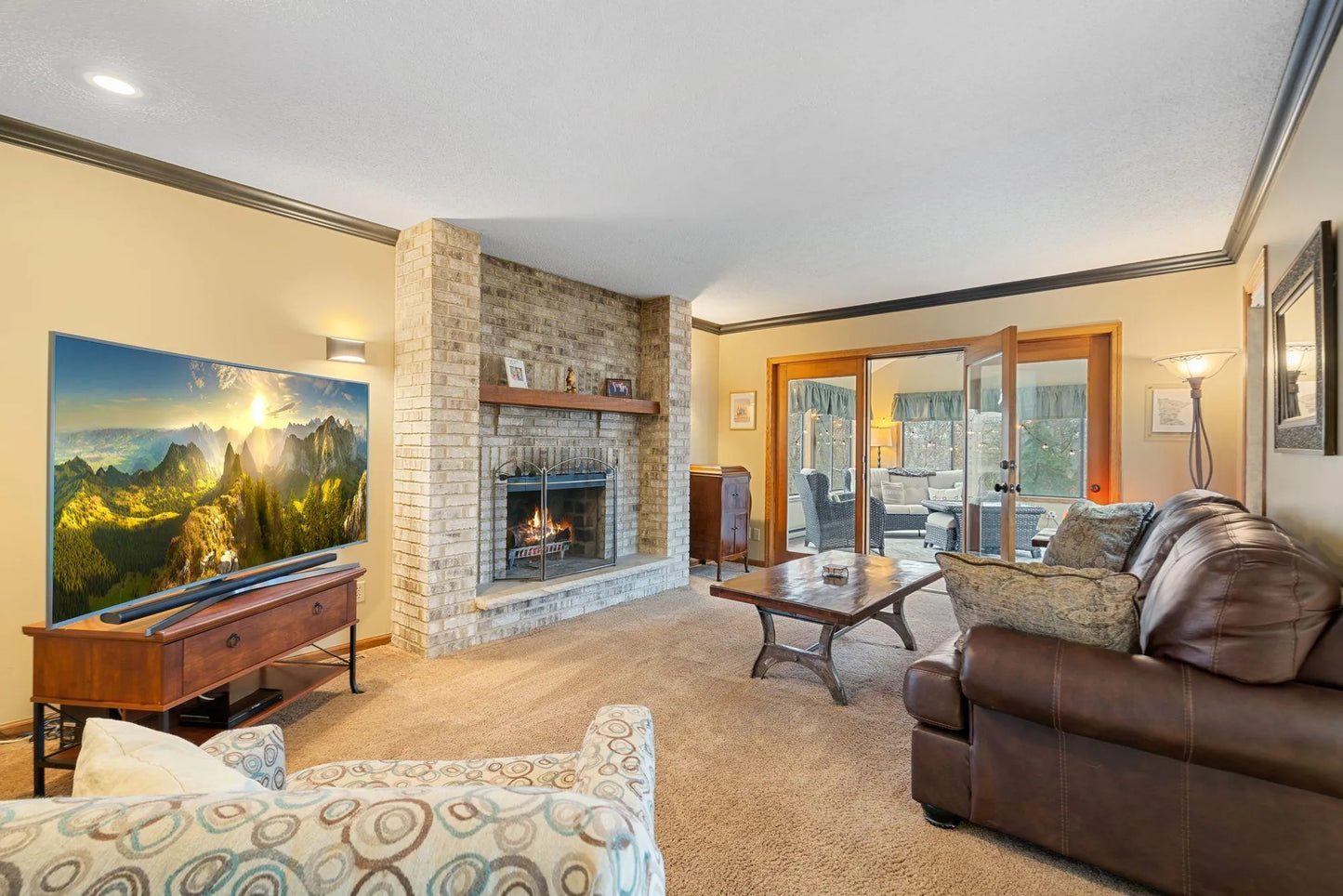 11608 Tanglewood Drive, Eden Prairie, MN 55347