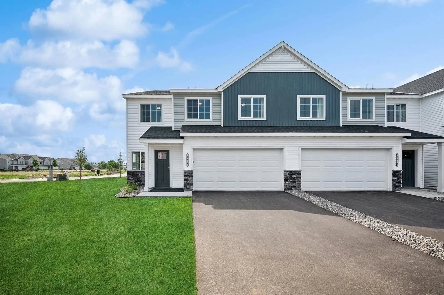 2000 Apple Lane, Montrose, MN 55363