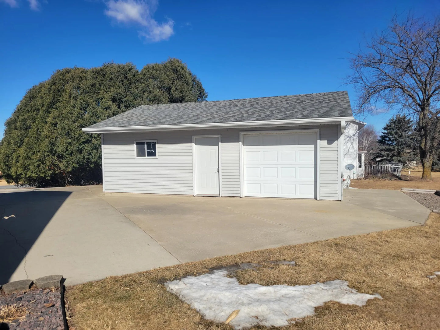 106 Sunset Drive, Caledonia Twp, MN 55921