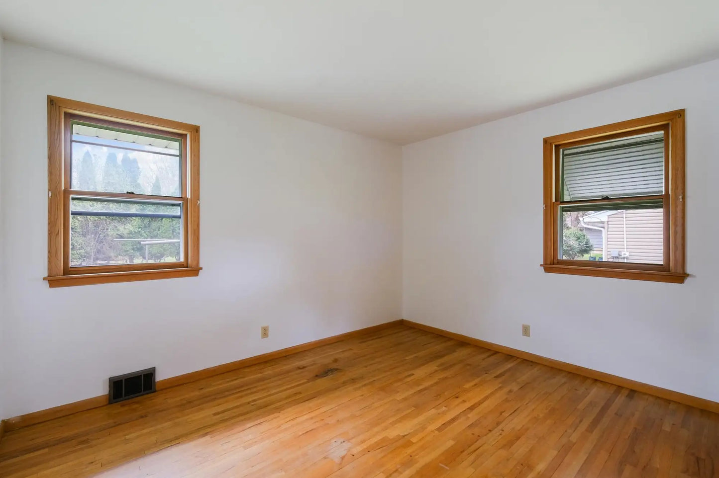 8101 64th Avenue, Brooklyn Park, MN 55428