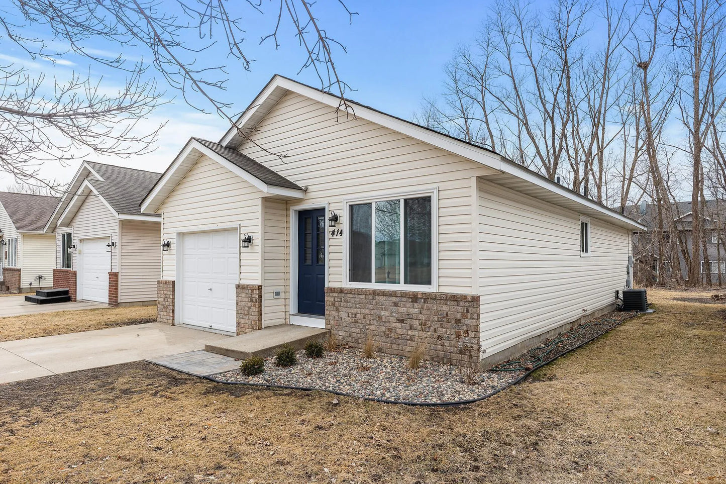 414 Lady Slipper Avenue, New Prague, MN 56071