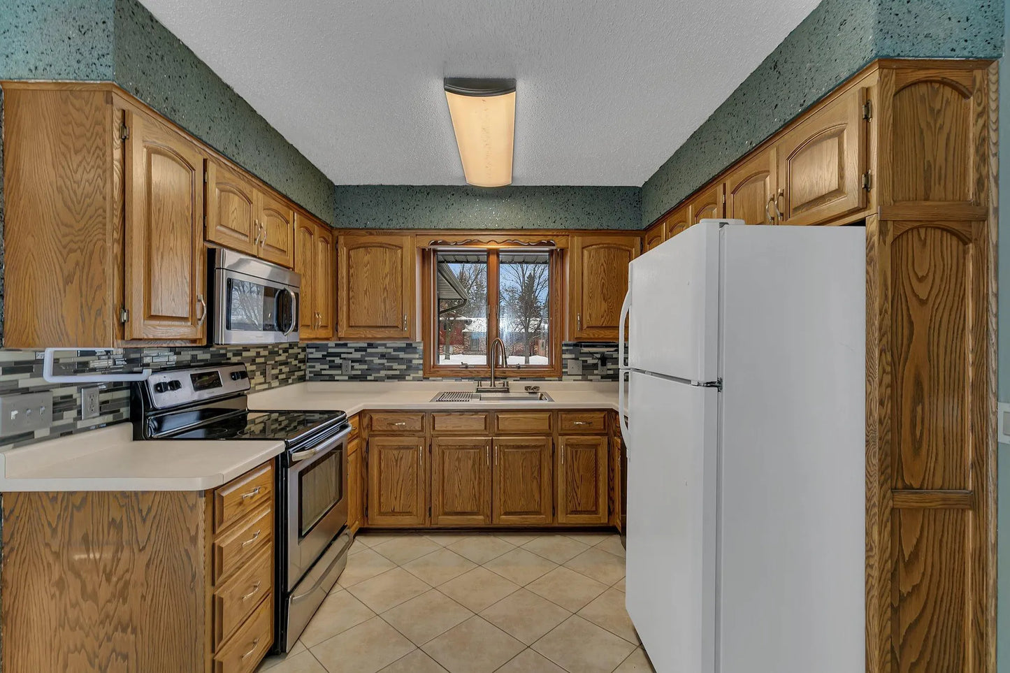 6 6th St NE , Melrose, MN 56352