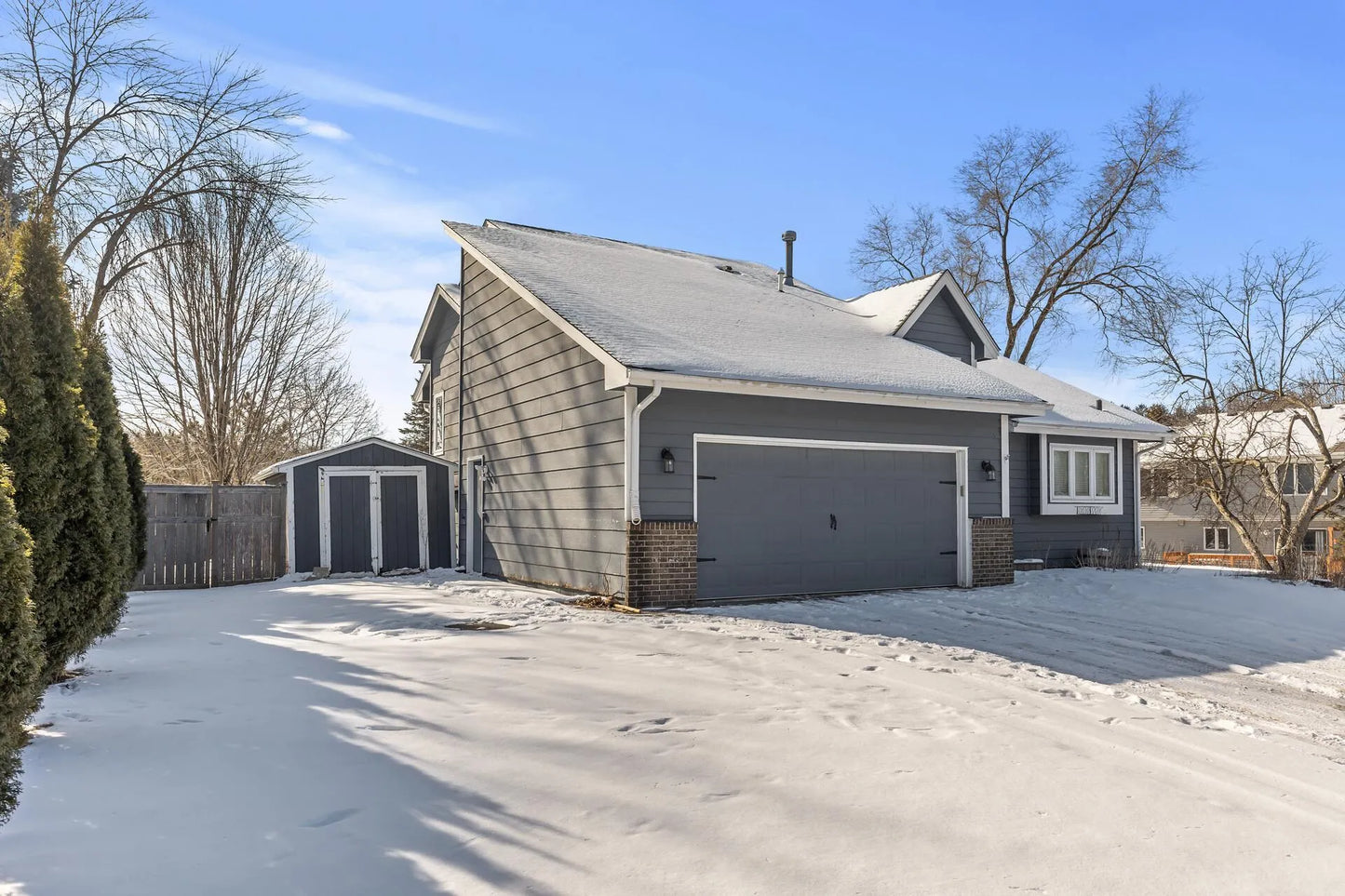 4577 Oak Chase Way, Eagan, MN 55123