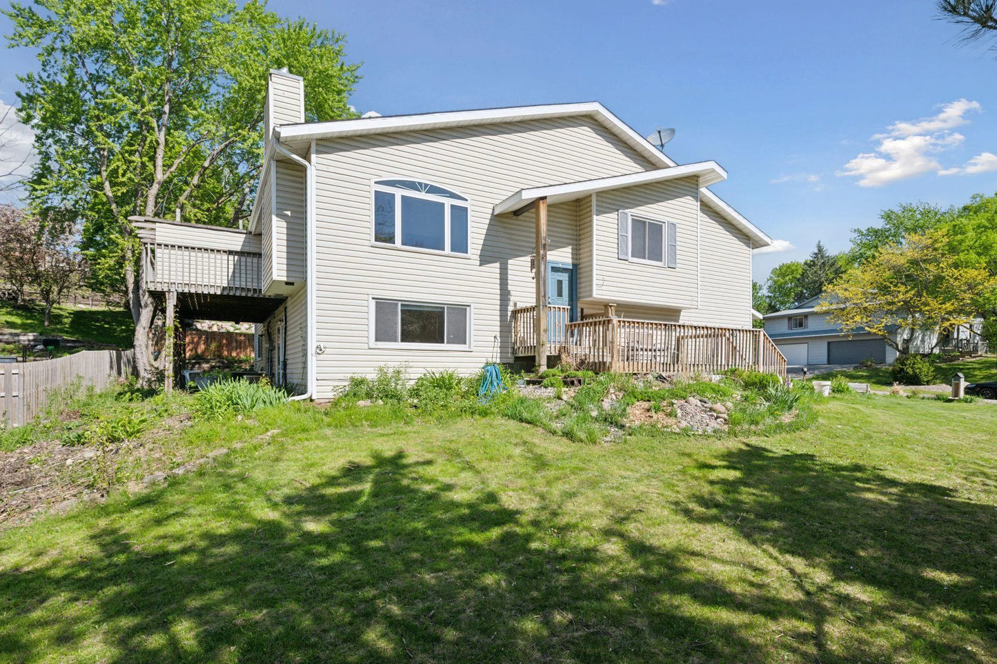 8280 Cypress Lane, Eden Prairie, MN 55347
