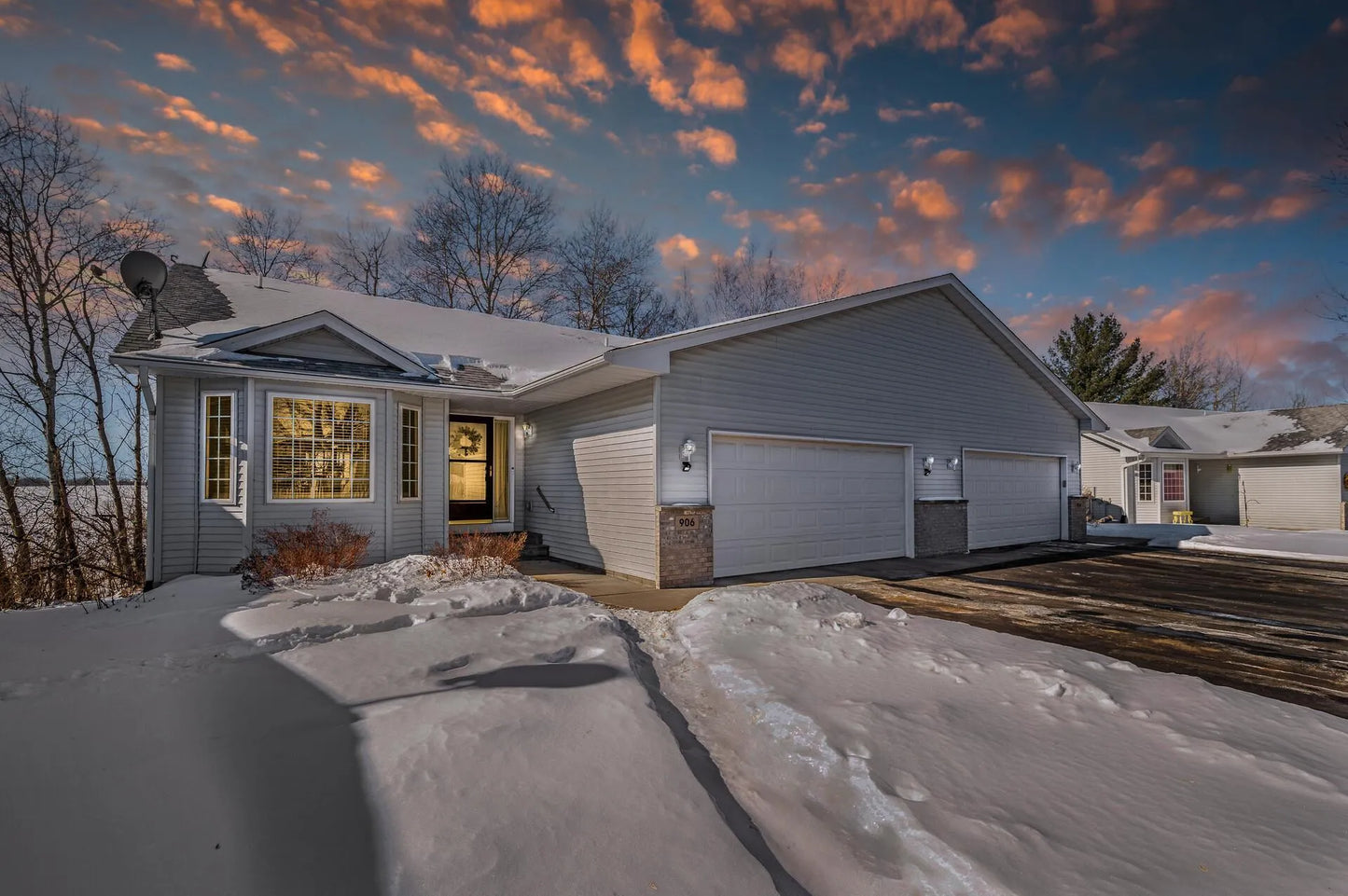 906 Shady Ridge Lane, Braham, MN 55006