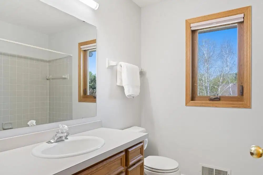 3662 Wescott Hills Drive, Eagan, MN 55123