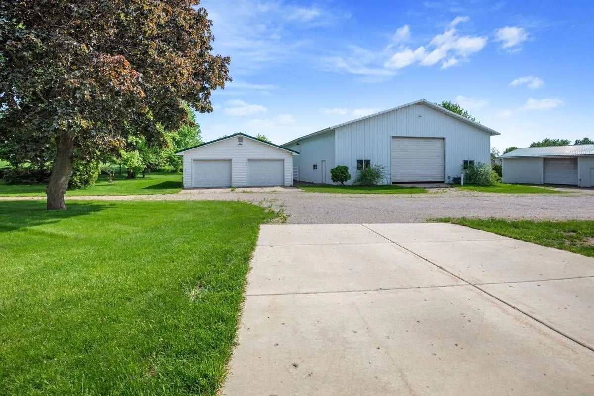 1430 Pulaski Road, Buffalo, MN 55313